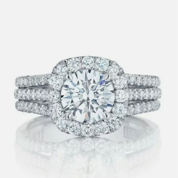 Jewelry - New 925 Silver Round Cut  Halo Diamond Ring